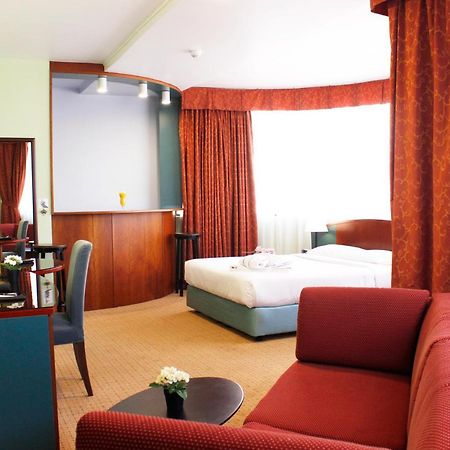 Al Diar Dana Hotel Abu Dabi Dış mekan fotoğraf