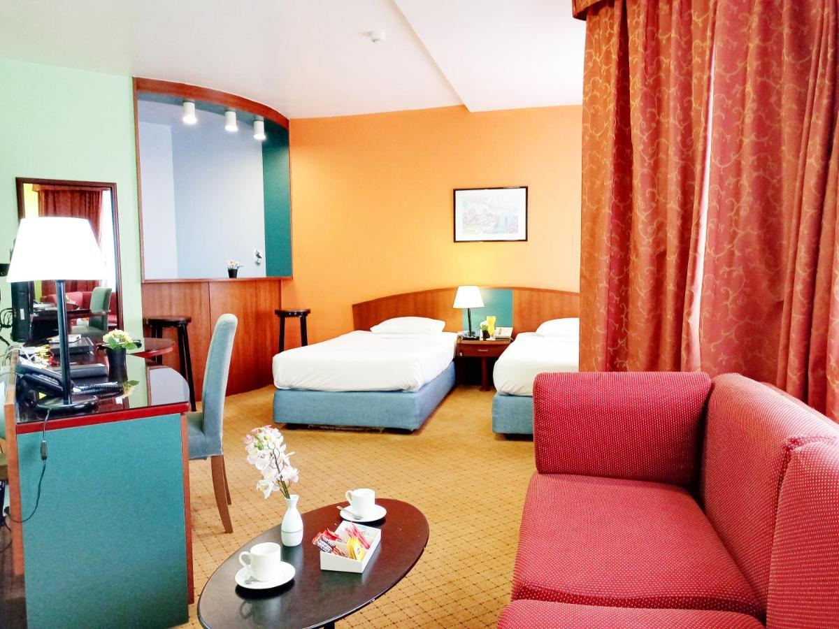 Al Diar Dana Hotel Abu Dabi Dış mekan fotoğraf