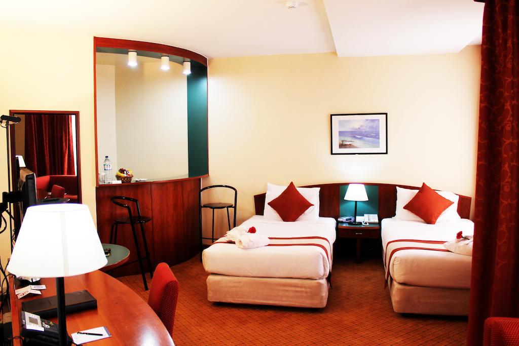 Al Diar Dana Hotel Abu Dabi Dış mekan fotoğraf