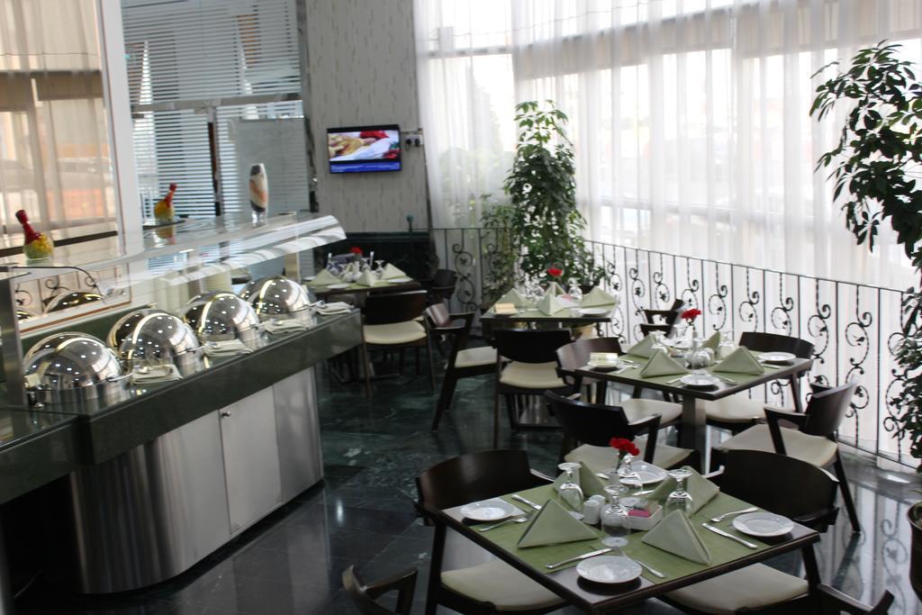 Al Diar Dana Hotel Abu Dabi Dış mekan fotoğraf